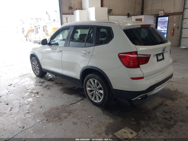 2017 BMW X3 5UXWX9C39H0W74044 Photo 2