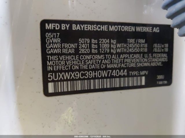 2017 BMW X3 5UXWX9C39H0W74044 Photo 8