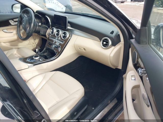 2017 MERCEDES-BENZ C 300 55SWF4KB3HU231369 Photo 4
