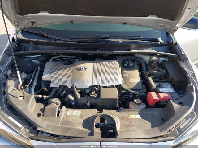 JTDKAMFUXN3176132 Toyota Prius L