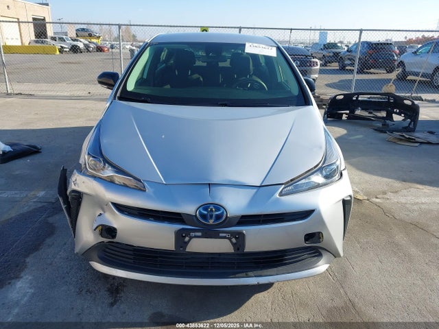 JTDKAMFUXN3176132 Toyota Prius L