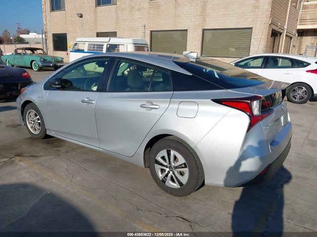 JTDKAMFUXN3176132 Toyota Prius L