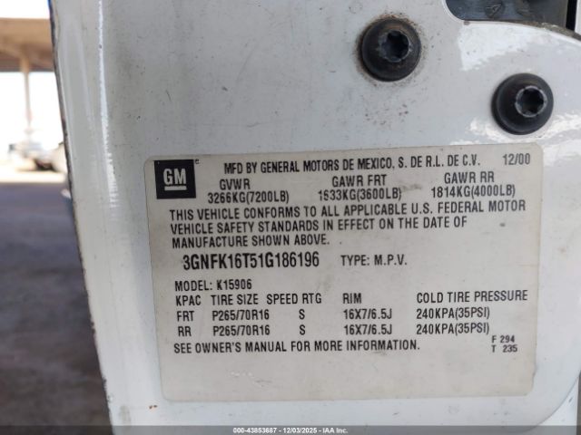 2001 CHEVROLET SUBURBAN 1500 3GNFK16T51G186196 Photo 8