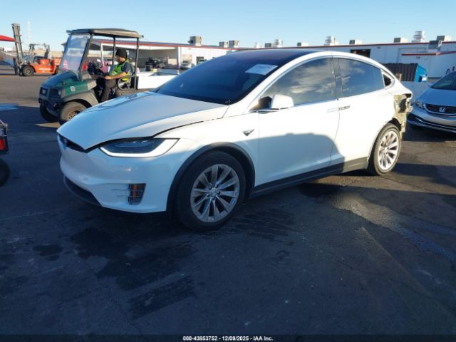 2017 TESLA MODEL X 5YJXCAE2XHF066669 Photo 1