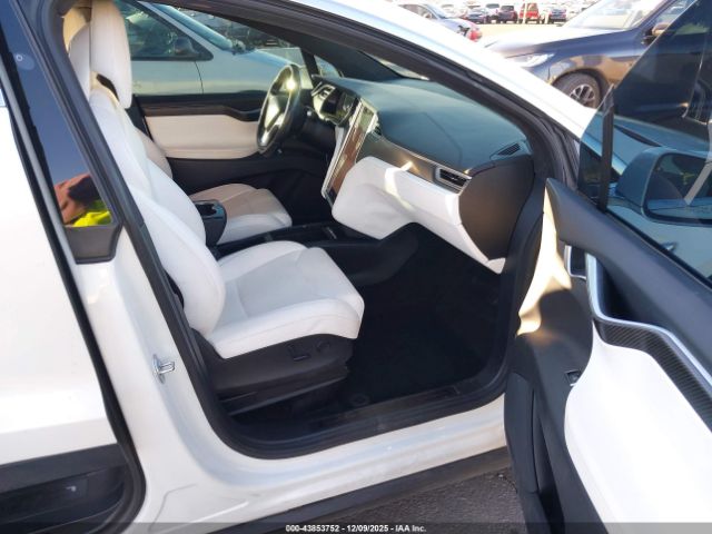 2017 TESLA MODEL X 5YJXCAE2XHF066669 Photo 4