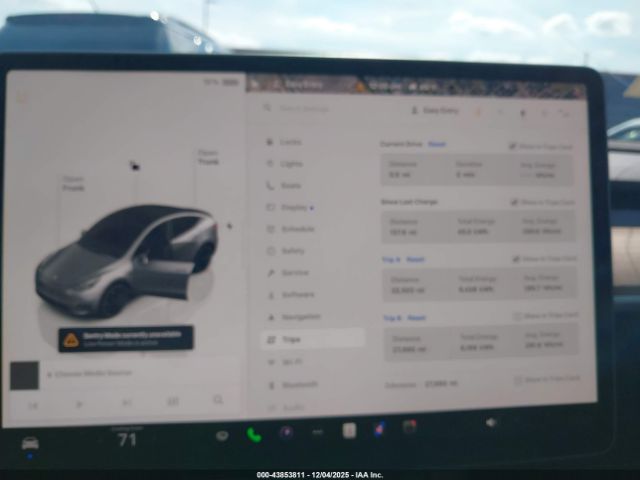 2025 TESLA MODEL Y 7SAYGDEF5SA342275 Photo 6