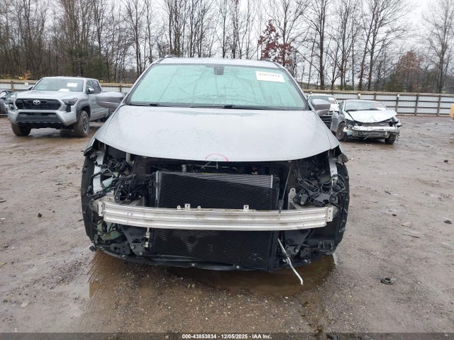 2018 Chrysler Pacifica Touring L მანქანა იყიდება აუქციონზე, vin: 2C4RC1BGXJR110835, აუქციონის ნომერი: 43853834