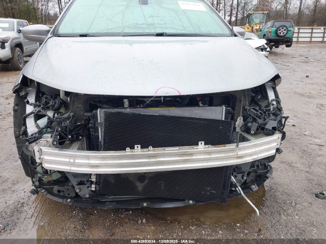 2018 Chrysler Pacifica Touring L მანქანა იყიდება აუქციონზე, vin: 2C4RC1BGXJR110835, აუქციონის ნომერი: 43853834