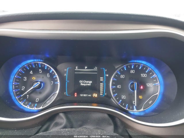 2018 Chrysler Pacifica Touring L მანქანა იყიდება აუქციონზე, vin: 2C4RC1BGXJR110835, აუქციონის ნომერი: 43853834