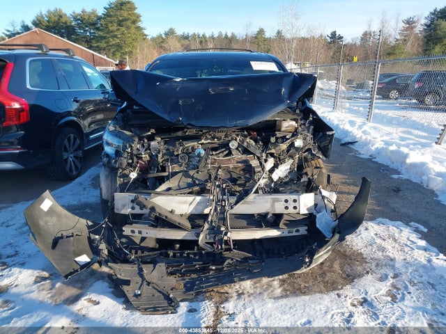 5TDDSKFC0NS052984 Toyota Sienna Xse