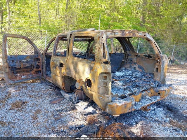 2002 CADILLAC ESCALADE 1GYEK63N32R207002 Photo 2