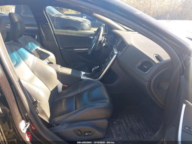 2015 VOLVO S60 YV140MFB9F1316480 Photo 4
