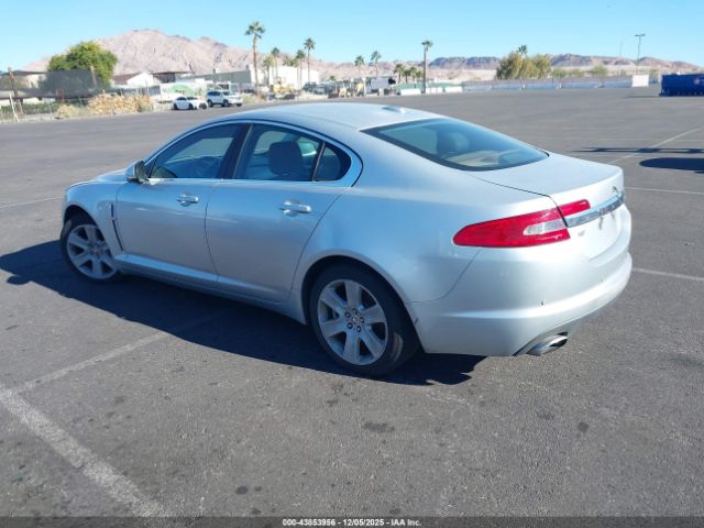 2010 JAGUAR XF SAJWA0FA6AHR69605 Photo 2