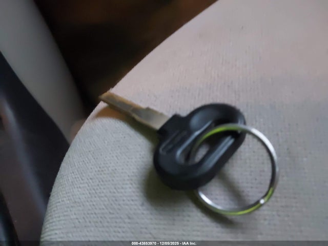 1998 SAAB 900 YS3DD58B2W2010642 Photo 10