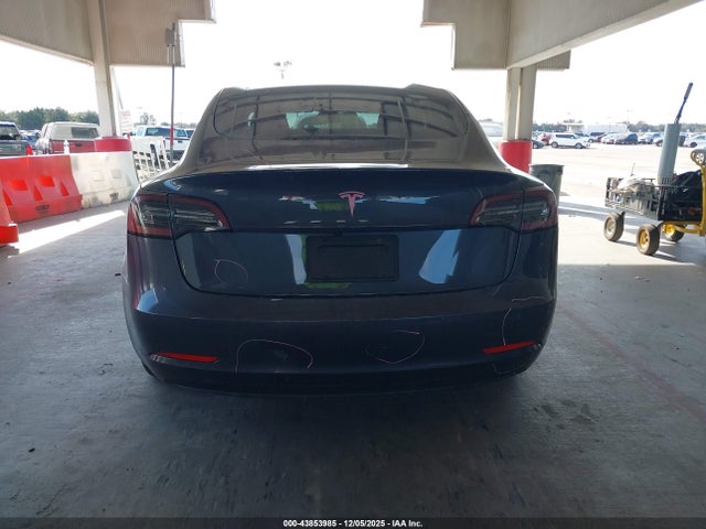 5YJ3E1EA3MF869933 Tesla Model 3 Standard Range Plus Rear-wheel Drive