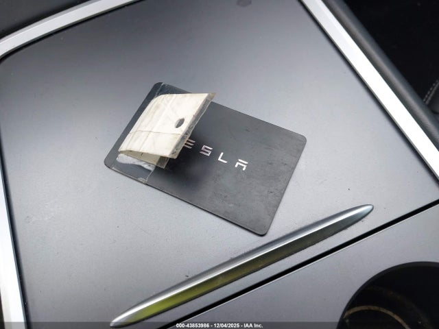 2021 TESLA MODEL 3 5YJ3E1EBXMF901978 Photo 10