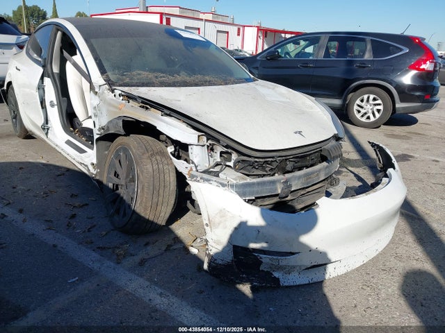2021 TESLA MODEL 3 5YJ3E1EB0MF926646 Photo 5