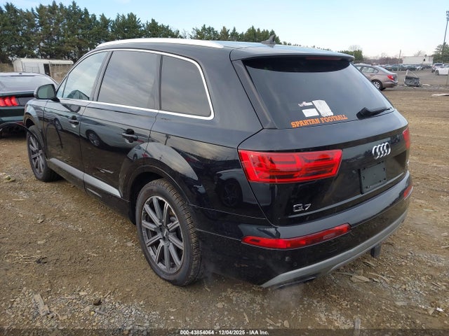 2018 AUDI Q7 WA1LAAF78JD013393 Photo 2