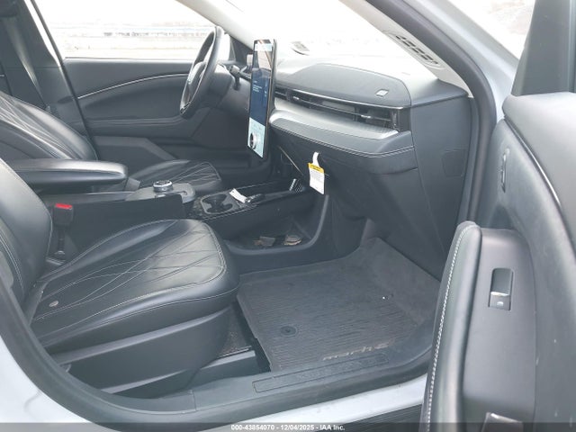 3FMTK1SS7NMA18586 Ford Mustang Mach-e Select