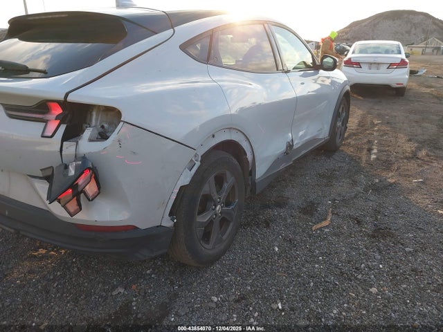 3FMTK1SS7NMA18586 Ford Mustang Mach-e Select