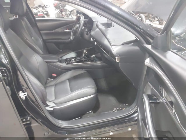 43854076 :رقم المزاد ، 3MVDMBCM1RM687935 vin ، 2024 Mazda Cx-30 2.5 S Preferred Package مزاد بيع