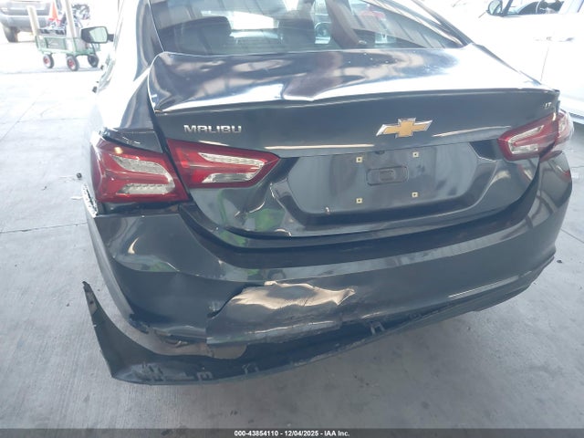 1G1ZD5ST3LF089136 Chevrolet Malibu Fwd Lt