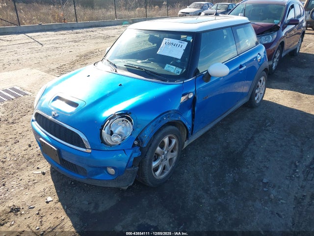 2008 MINI COOPER S WMWMF73588TV34595 Photo 1