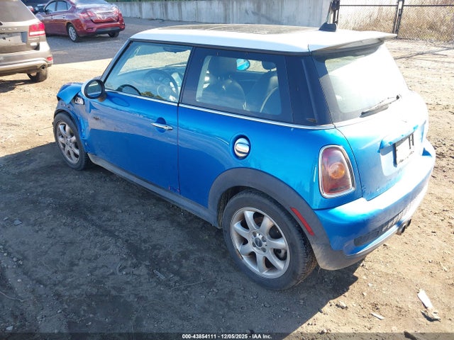 2008 MINI COOPER S WMWMF73588TV34595 Photo 2