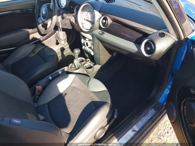 2008 MINI COOPER S WMWMF73588TV34595 Photo 4