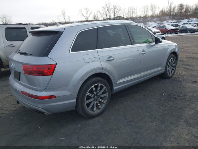 2019 AUDI Q7 WA1LAAF73KD012489 Photo 3