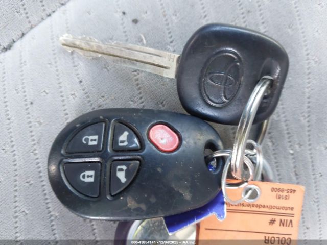 2018 TOYOTA SIENNA 5TDJZ3DC6JS197030 Photo 10