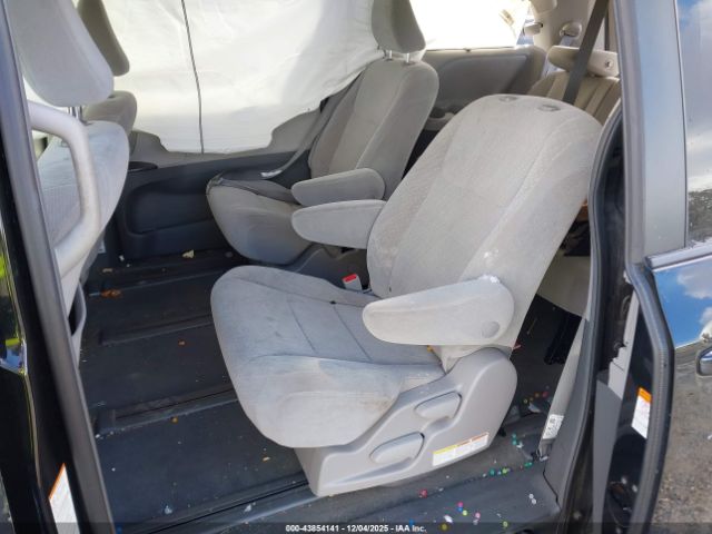 2018 TOYOTA SIENNA 5TDJZ3DC6JS197030 Photo 7