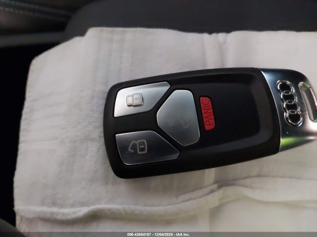 2022 AUDI A4 WAUEAAF48NA015198 Photo 10