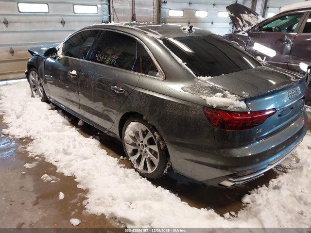 2022 AUDI A4 WAUEAAF48NA015198 Photo 2