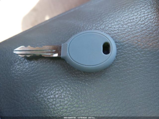 2004 CHRYSLER TOWN & COUNTRY 2C8GP54L04R603357 Photo 10