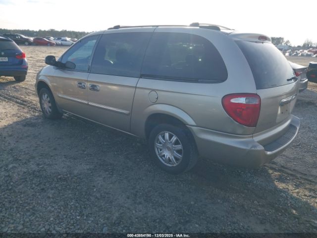 2004 CHRYSLER TOWN & COUNTRY 2C8GP54L04R603357 Photo 2