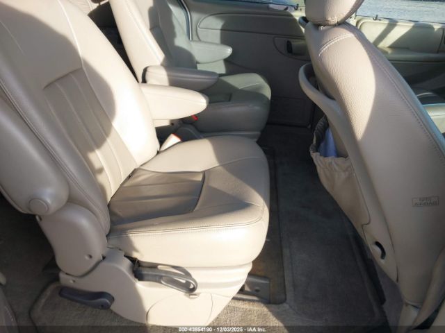 2004 CHRYSLER TOWN & COUNTRY 2C8GP54L04R603357 Photo 7