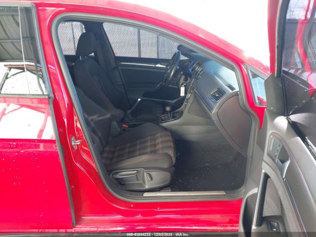 2018 VOLKSWAGEN GOLF GTI 3VW547AU7JM294173 Photo 4