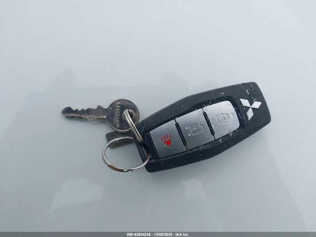 2023 MITSUBISHI OUTLANDER JA4J4TA81PZ060898 Photo 10