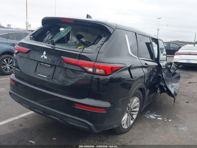 2023 MITSUBISHI OUTLANDER JA4J4TA81PZ060898 Photo 3