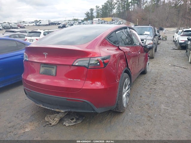 2024 TESLA MODEL Y 7SAYGDEE7RA274661 Photo 3