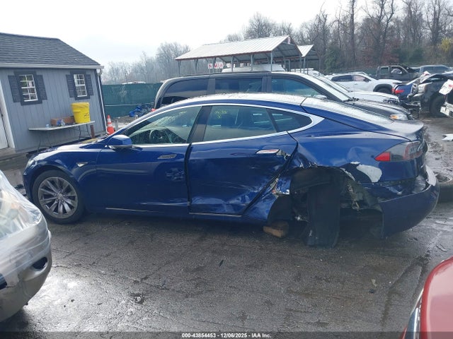 Продаж на аукціоні авто 2016 Tesla Model S 60d/70d/75d/85d/90d, vin: 5YJSA1E23GF153845, номер лоту: 43854453