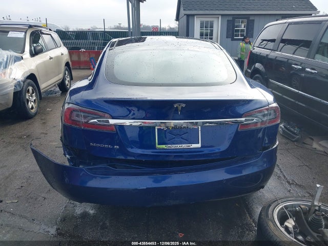 Продаж на аукціоні авто 2016 Tesla Model S 60d/70d/75d/85d/90d, vin: 5YJSA1E23GF153845, номер лоту: 43854453