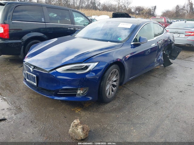 Продаж на аукціоні авто 2016 Tesla Model S 60d/70d/75d/85d/90d, vin: 5YJSA1E23GF153845, номер лоту: 43854453