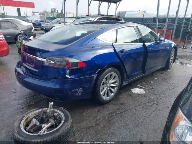 Продаж на аукціоні авто 2016 Tesla Model S 60d/70d/75d/85d/90d, vin: 5YJSA1E23GF153845, номер лоту: 43854453