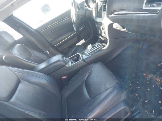 2018 CHRYSLER 300 2C3CCAKG1JH268030 Photo 4