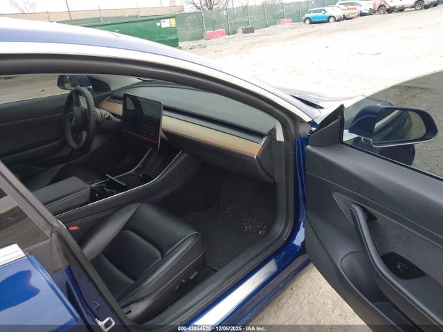 2020 TESLA MODEL 3 5YJ3E1EA8LF632790 Photo 4
