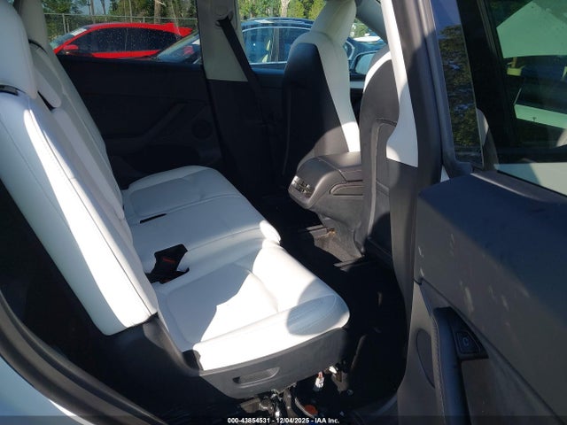 2023 TESLA MODEL Y 7SAYGAEE2PF640590 Photo 7