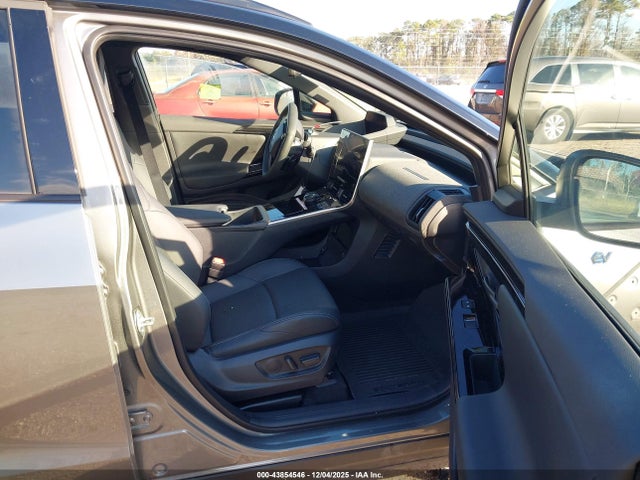 Subaru Solterra Touring Onyx Edition 2025 JTMABABA6SA095106 Image 5