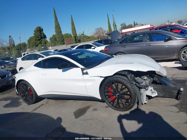 SCFSMGAW0NGN06758 Aston Martin Vantage /f1 Edition